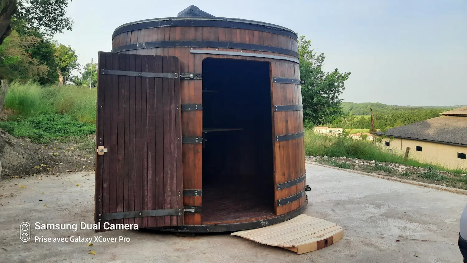 Snack bois extérieur face